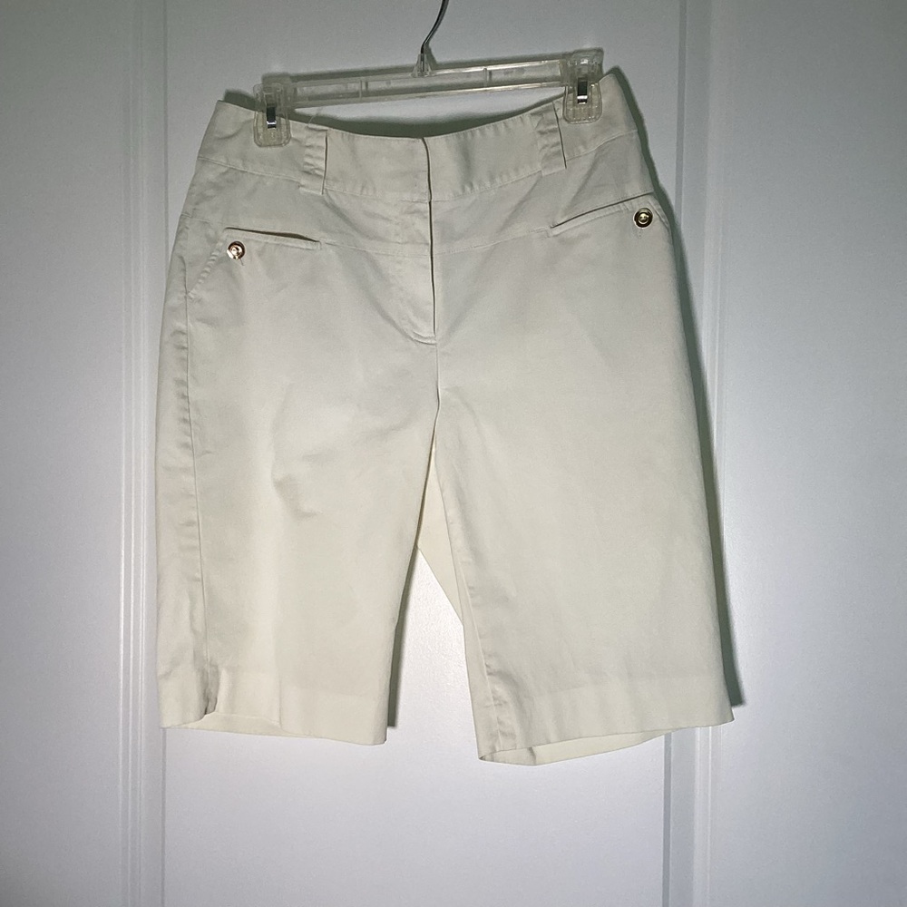 Bermuda Shorts Sport Haley Size 6 NWOT 98% Cotton 2% spandex